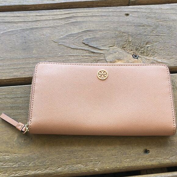 Tory Burch Handbags - Tory Burch Tan Robinson Zip Around Continental Wallet